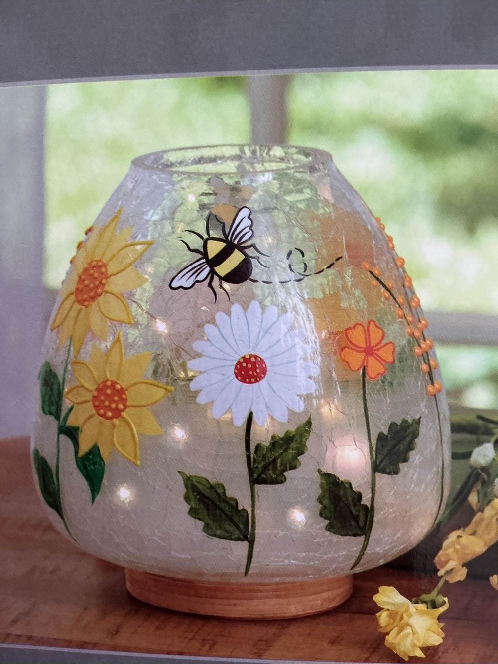 Studio 66 Floral Mosaic Glass Lamp - Yellow & White Daisy Design